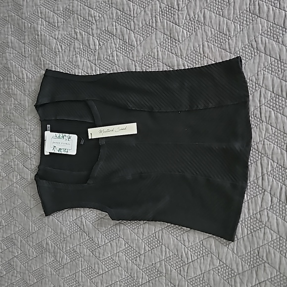 NWT Mustard Seed Top - Picture 1 of 6